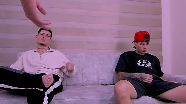 Snapshot of hot_day chatting on 02-06-25, 08:13 hot day online show from 02-06-25, 08:13