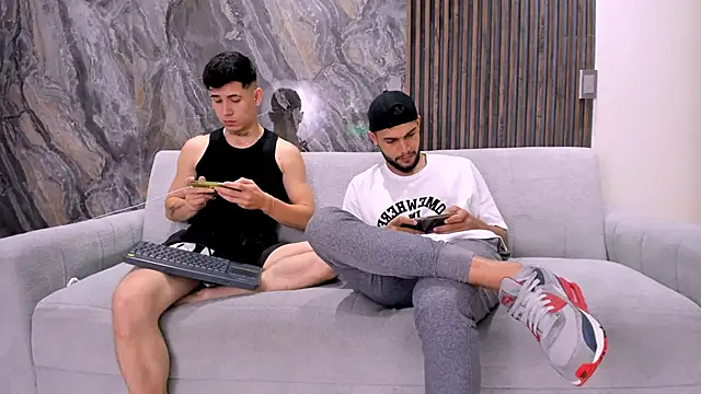 Snapshot of hot_day chatting on 02-27-25, 01:19 hot day online show from 02-27-25, 01:19