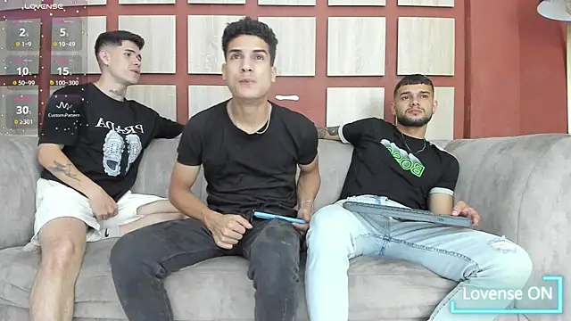 Snapshot of hot_day chatting on 03-07-25, 01:42 hot day online show from 03-07-25, 01:42