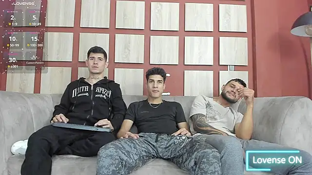 Snapshot of hot_day chatting on 03-13-25, 01:54 hot day online show from 03-13-25, 01:54