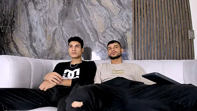 Snapshot of hot_day chatting on 02-05-25, 01:58 hot day online show from 02-05-25, 01:58