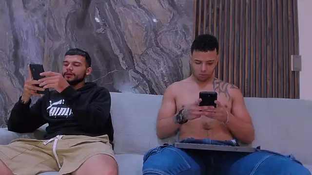 Snapshot of hot_day chatting on 10-11-25, 01:17 hot day online show from 10-11-25, 01:17