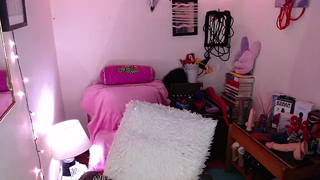 Ruby Skywalker  online show from 03-10-25, 11:38
