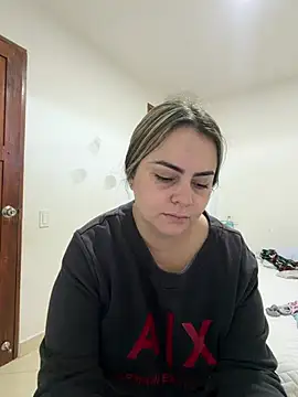 Im Amelia online show from 07-24-26, 12:23
