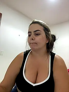 Im Amelia online show from 11-28-25, 08:42