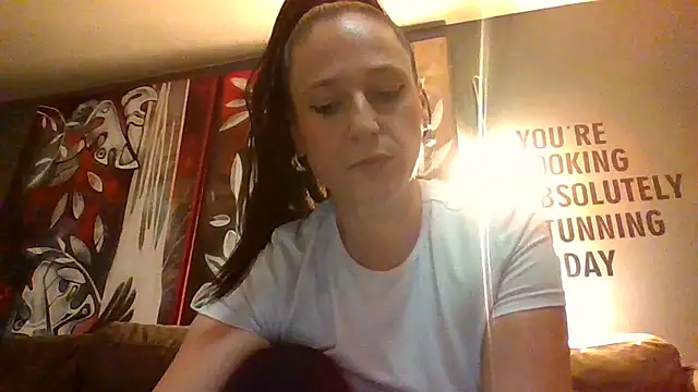 Audrey hotty online show from 10-24-25, 05:34