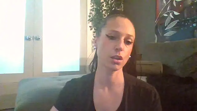 Audrey hotty online show from 10-29-25, 10:52