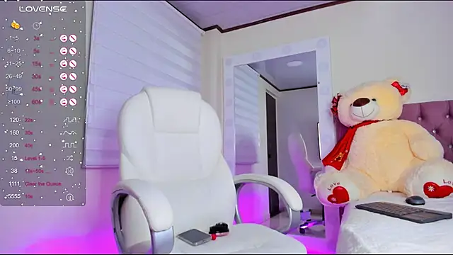 Snapshot of isaa_19 chatting on 03-13-25, 06:37 isaa 19 online show from 03-13-25, 06:37