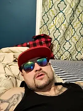 Snapshot of degiggxxx chatting on 03-23-25, 02:48 degiggxxx online show from 03-23-25, 02:48