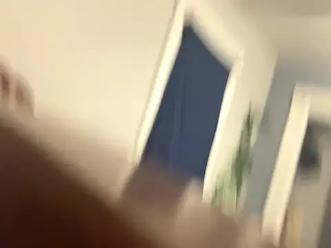 Snapshot of degiggxxx chatting on 10-17-25, 06:50 degiggxxx online show from 10-17-25, 06:50