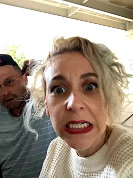 Snapshot of degiggxxx chatting on 10-02-25, 10:24 degiggxxx online show from 10-02-25, 10:24