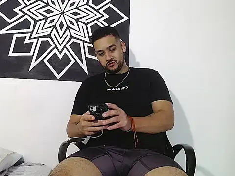  CHRIS-DENNIS  online show from 05-08-26, 01:42