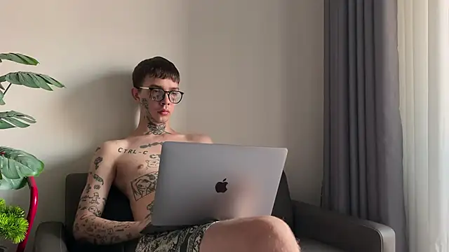 anahori  simon online show from 04-12-26, 11:19