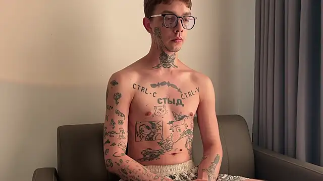 anahori  simon online show from 04-15-26, 09:26