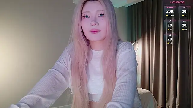 Snapshot of KitayamaChu chatting on 03-20-25, 10:18 KitayamaChu online show from 03-20-25, 10:18