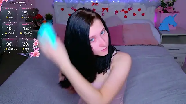 SarahStanley online show from 03-09-26, 04:10