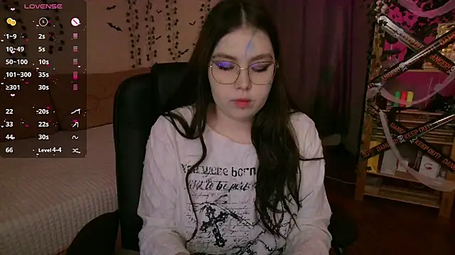 Arizonaa Muse online show from 10-31-25, 01:35