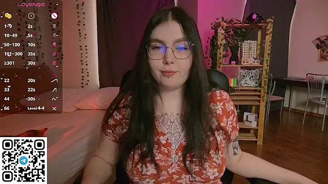 Snapshot of Arizonaa_Muse chatting on 02-08-26, 07:06 Arizonaa Muse online show from 02-08-26, 07:06