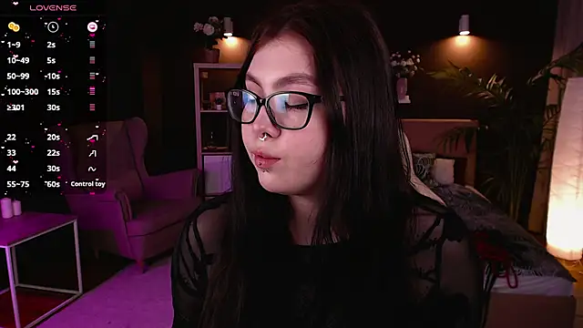 Snapshot of Arizonaa_Muse chatting on 03-08-25, 03:28 Arizonaa Muse online show from 03-08-25, 03:28