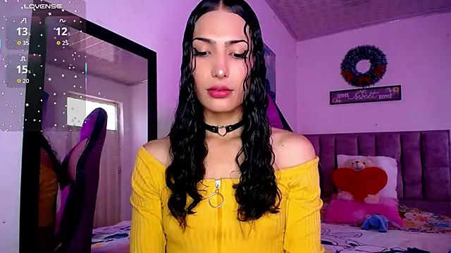 Snapshot of Lanna_hott_ chatting on 06-24-26, 06:50 Lanna hott online show from 06-24-26, 06:50