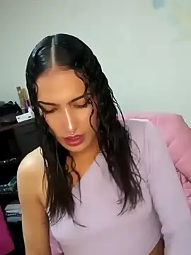Snapshot of Lanna_hott_ chatting on 03-20-25, 12:11 Lanna hott  online show from 03-20-25, 12:11