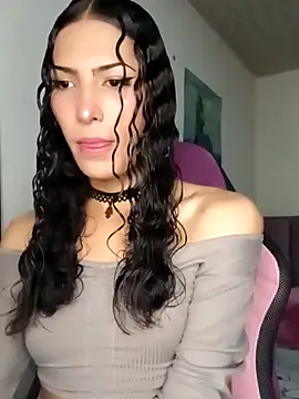 Snapshot of Lanna_hott_ chatting on 02-22-26, 11:12 Lanna hott online show from 02-22-26, 11:12