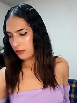 Snapshot of Lanna_hott_ chatting on 03-15-25, 07:27 Lanna hott  online show from 03-15-25, 07:27