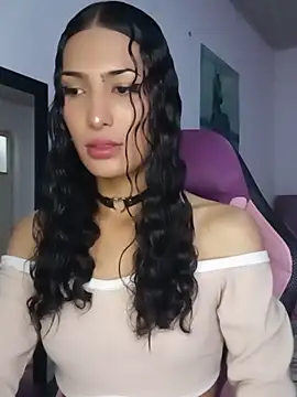 Snapshot of Lanna_hott_ chatting on 06-11-26, 12:13 Lanna hott online show from 06-11-26, 12:13