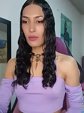 Snapshot of Lanna_hott_ chatting on 05-28-26, 07:09 Lanna hott online show from 05-28-26, 07:09