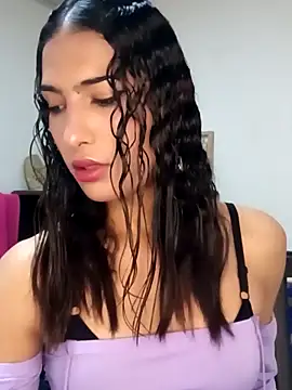 Snapshot of Lanna_hott_ chatting on 03-15-25, 01:18 Lanna hott  online show from 03-15-25, 01:18