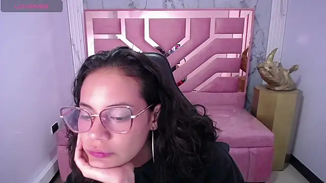 Tyna ch online show from 01-24-25, 04:28