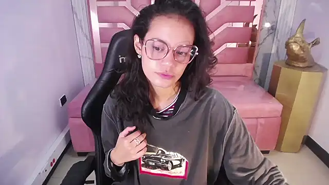 Tyna ch online show from 01-30-25, 04:24