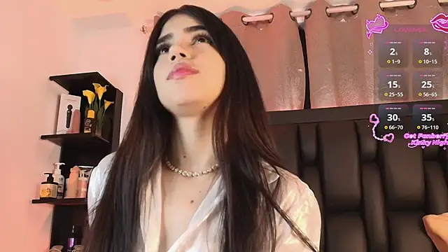 SaraRoy  online show from 06-30-26, 10:10