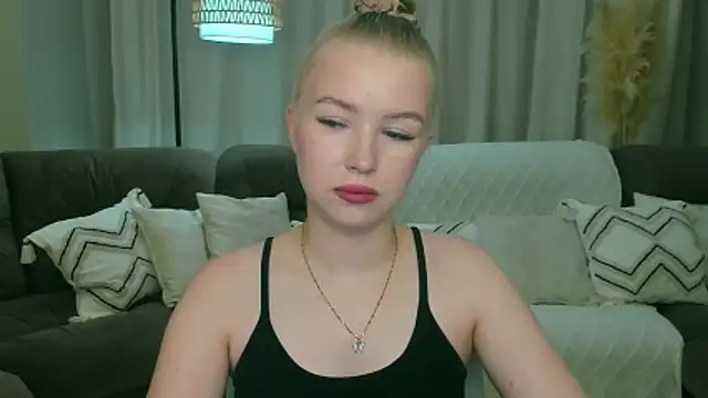 shy  lady online show from 06-15-26, 04:45