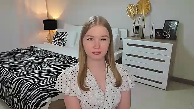 shy  lady online show from 03-10-25, 01:12