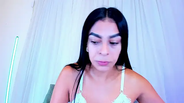 Snapshot of Yasiir_0229 chatting on 10-03-25, 04:36 Yasiir 0229 online show from 10-03-25, 04:36