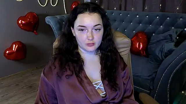 Snapshot of GloriNichols chatting on 02-02-25, 11:40 GloriNichols online show from 02-02-25, 11:40