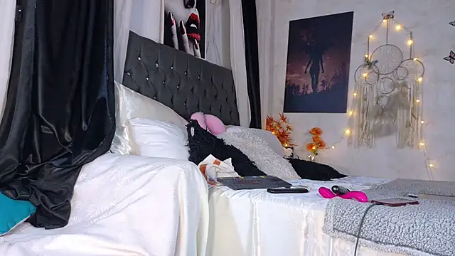Kyara Queen online show from 07-25-26, 06:36
