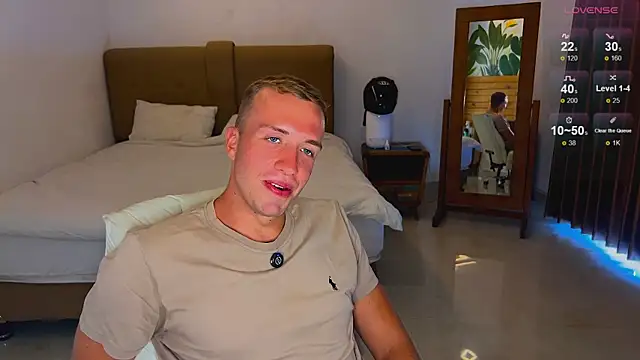 Snapshot of tommy_cumfinger chatting on 09-13-25, 04:56 tommy cumfinger online show from 09-13-25, 04:56