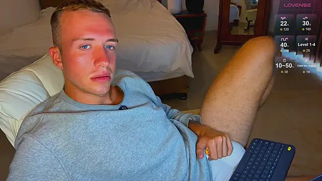 Snapshot of tommy_cumfinger chatting on 09-09-25, 05:39 tommy cumfinger online show from 09-09-25, 05:39