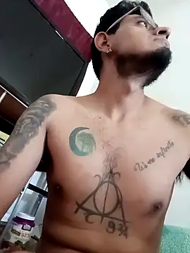 ale3J4a online show from 10-04-25, 03:57