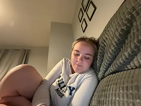 Snapshot of princess_blondex chatting on 05-29-26, 01:11 princess blondex online show from 05-29-26, 01:11