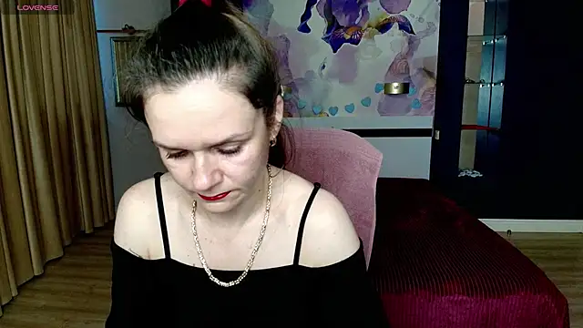 Snapshot of AriaGray chatting on 02-17-26, 05:16 AriaGray online show from 02-17-26, 05:16