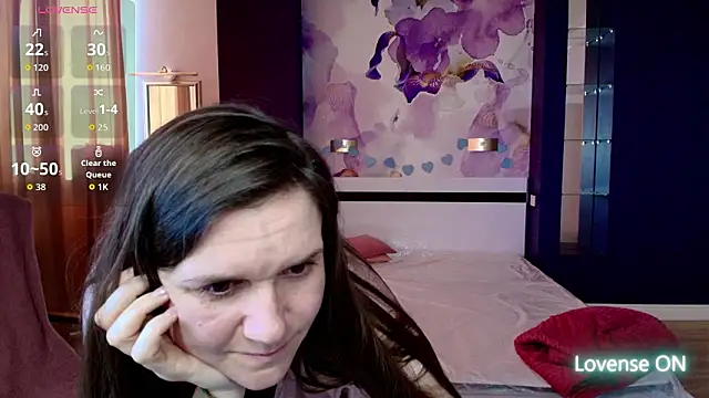 Snapshot of AriaGray chatting on 03-09-26, 01:25 AriaGray online show from 03-09-26, 01:25