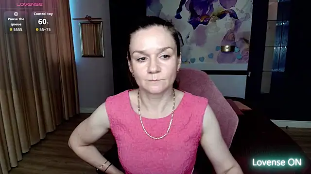 AriaGray online show from 06-19-26, 02:28