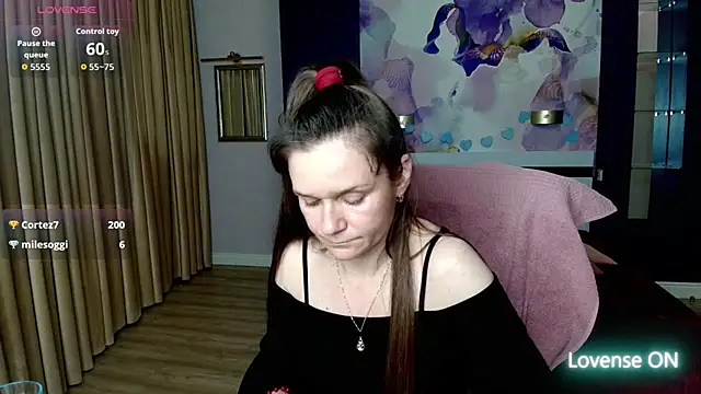 Snapshot of AriaGray chatting on 03-14-26, 07:53 AriaGray online show from 03-14-26, 07:53