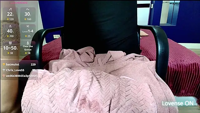 Snapshot of AriaGray chatting on 03-28-26, 08:43 AriaGray online show from 03-28-26, 08:43