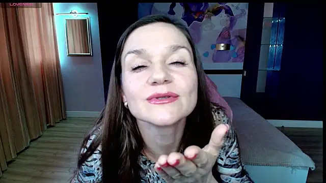 AriaGray online show from 07-04-26, 08:10