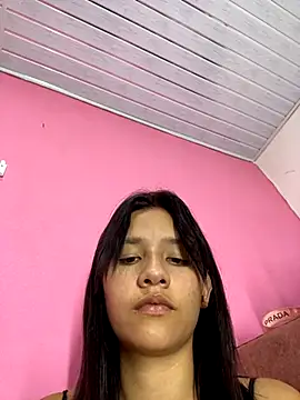 Snapshot of FerneyManti chatting on 09-15-25, 03:29 FerneyManti online show from 09-15-25, 03:29