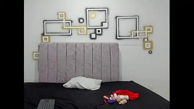 FerneyManti online show from 11-30-25, 01:23